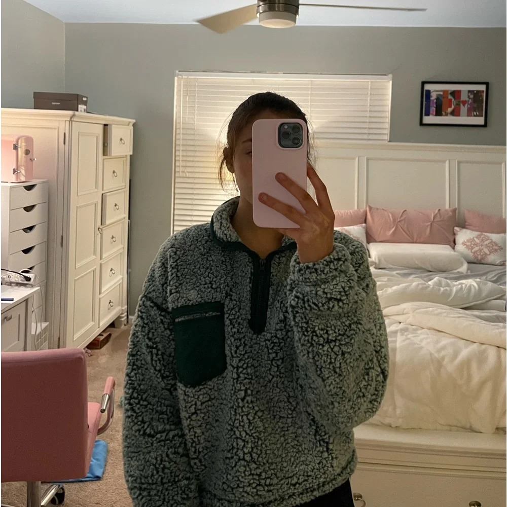 LA hearts sherpa quarter zip - Picture 1 of 7